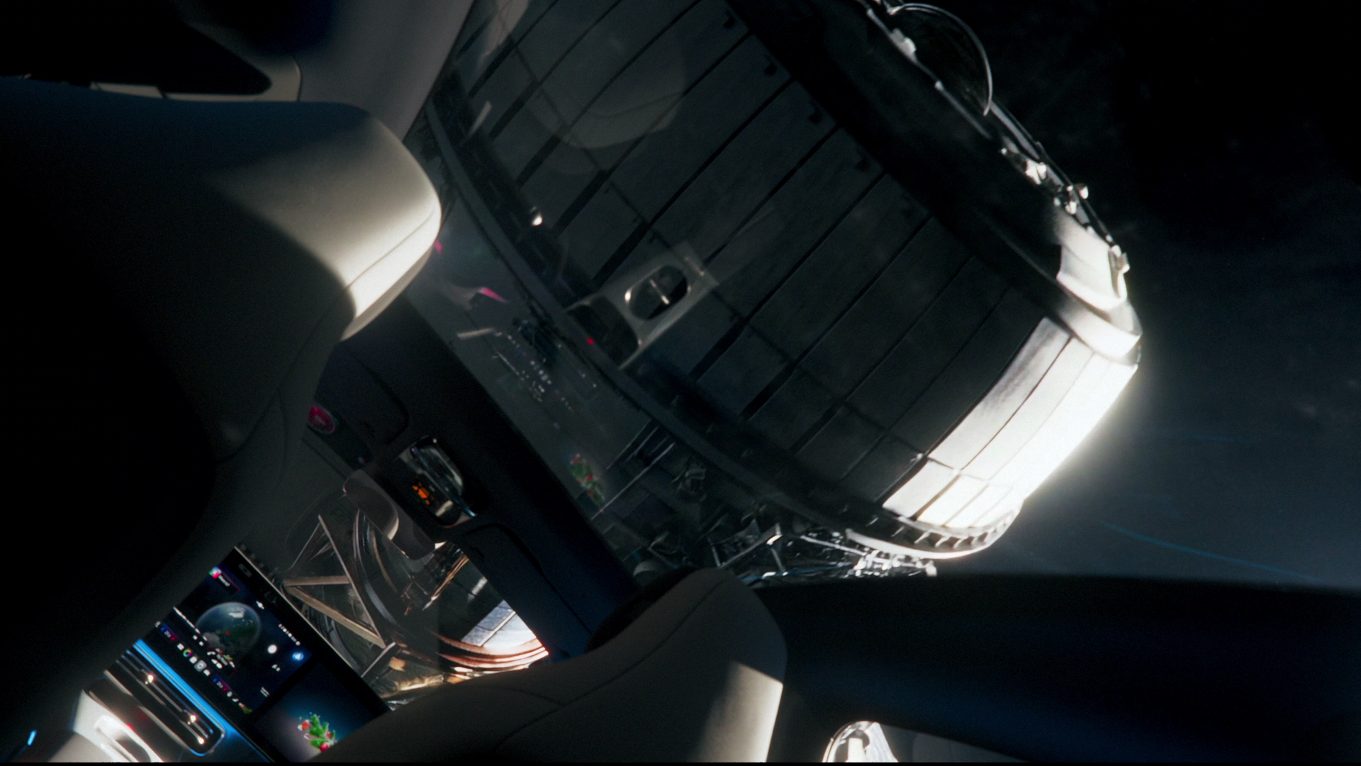 Mercedes: Satellite of Love — still 5